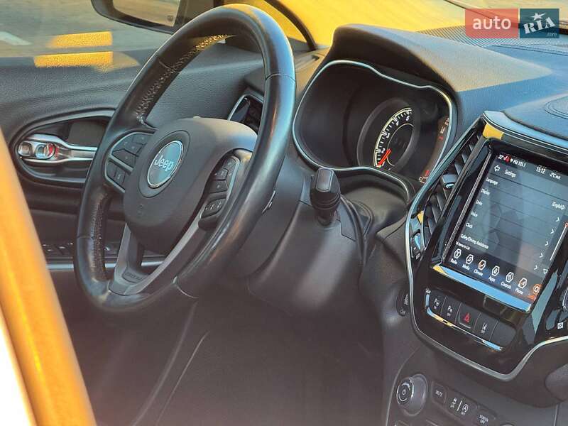 Позашляховик / Кросовер Jeep Cherokee 2020 в Сумах