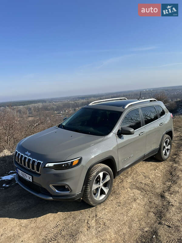 Внедорожник / Кроссовер Jeep Cherokee 2019 в Полтаве