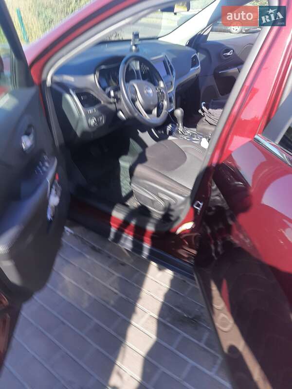 Внедорожник / Кроссовер Jeep Cherokee 2019 в Ужгороде фото 10 Внедорожник / Кроссовер Jeep Cherokee 2019 в Ужгороде