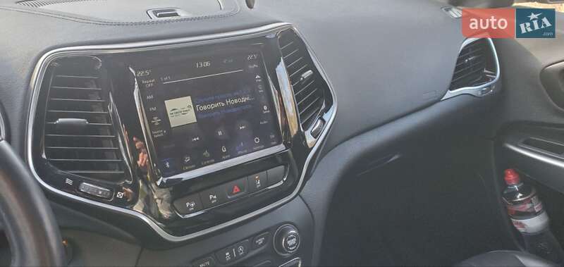 Внедорожник / Кроссовер Jeep Cherokee 2020 в Киеве