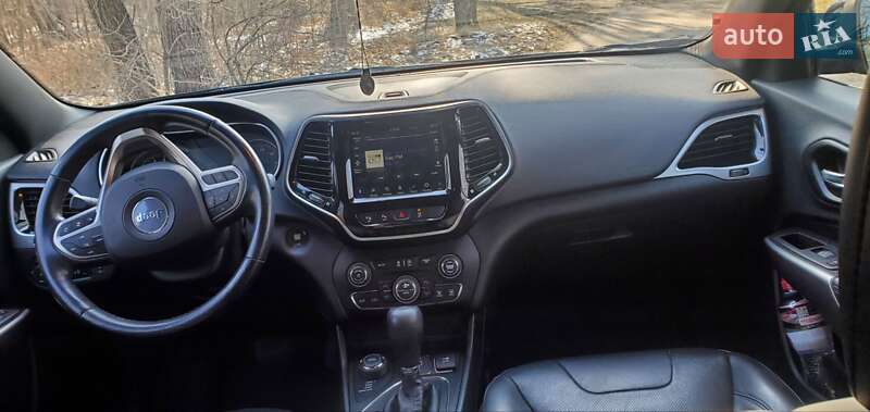 Внедорожник / Кроссовер Jeep Cherokee 2020 в Киеве