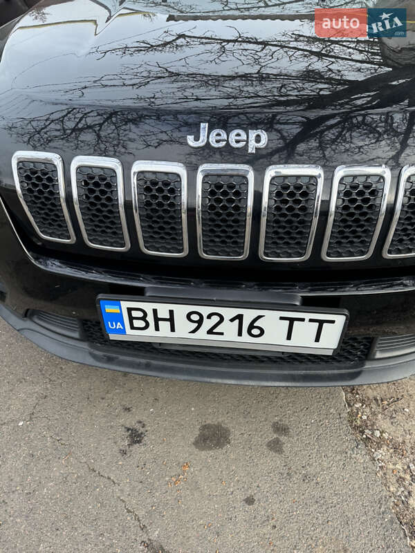 Внедорожник / Кроссовер Jeep Cherokee 2018 в Одессе фото 11 Внедорожник / Кроссовер Jeep Cherokee 2018 в Одессе