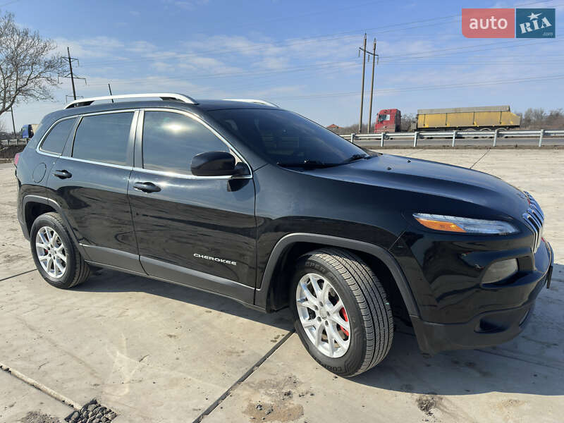 Внедорожник / Кроссовер Jeep Cherokee 2016 в Одессе