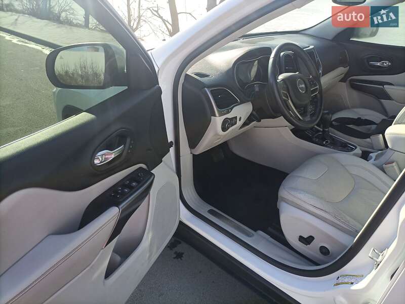 Внедорожник / Кроссовер Jeep Cherokee 2020 в Василькове