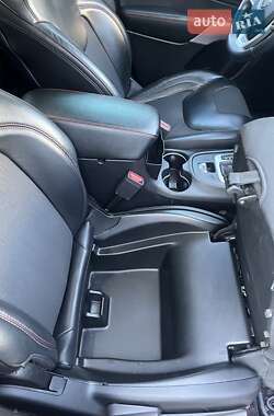 Внедорожник / Кроссовер Jeep Cherokee 2014 в 