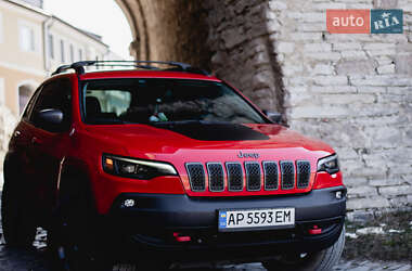 Внедорожник / Кроссовер Jeep Cherokee 2018 в 