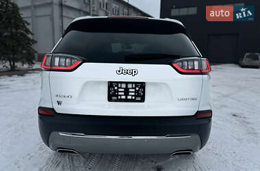Внедорожник / Кроссовер Jeep Cherokee 2018 в 