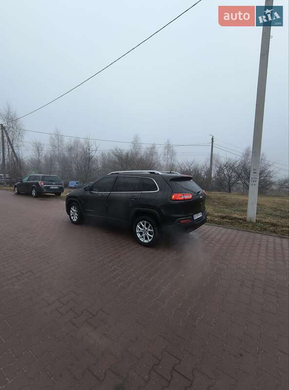 Внедорожник / Кроссовер Jeep Cherokee 2014 в Хмельницком