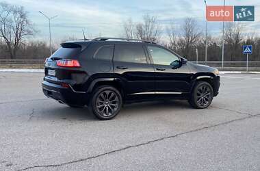 Внедорожник / Кроссовер Jeep Cherokee 2019 в 