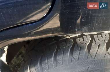 Внедорожник / Кроссовер Jeep Cherokee 2003 в 