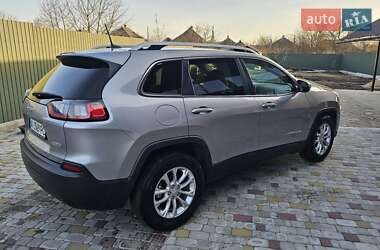 Позашляховик / Кросовер Jeep Cherokee 2018 в 