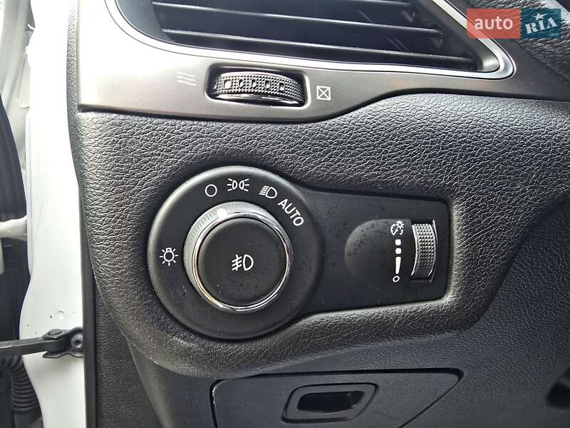 Позашляховик / Кросовер Jeep Cherokee 2018 в Львові