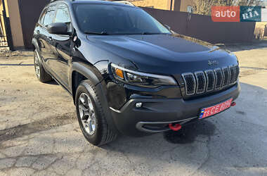 Внедорожник / Кроссовер Jeep Cherokee 2019 в Киеве