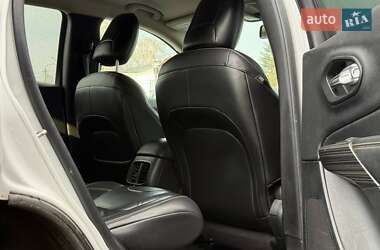 Позашляховик / Кросовер Jeep Cherokee 2016 в 