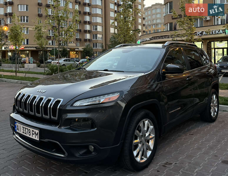 Позашляховик / Кросовер Jeep Cherokee 2017 в 