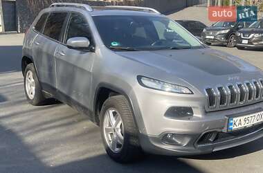 Внедорожник / Кроссовер Jeep Cherokee 2015 в 