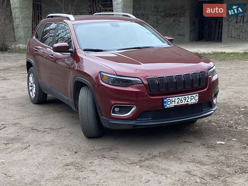 Внедорожник / Кроссовер Jeep Cherokee 2018 в Подольске