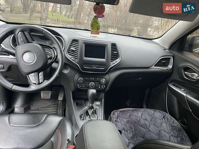 Позашляховик / Кросовер Jeep Cherokee 2018 в Запоріжжі