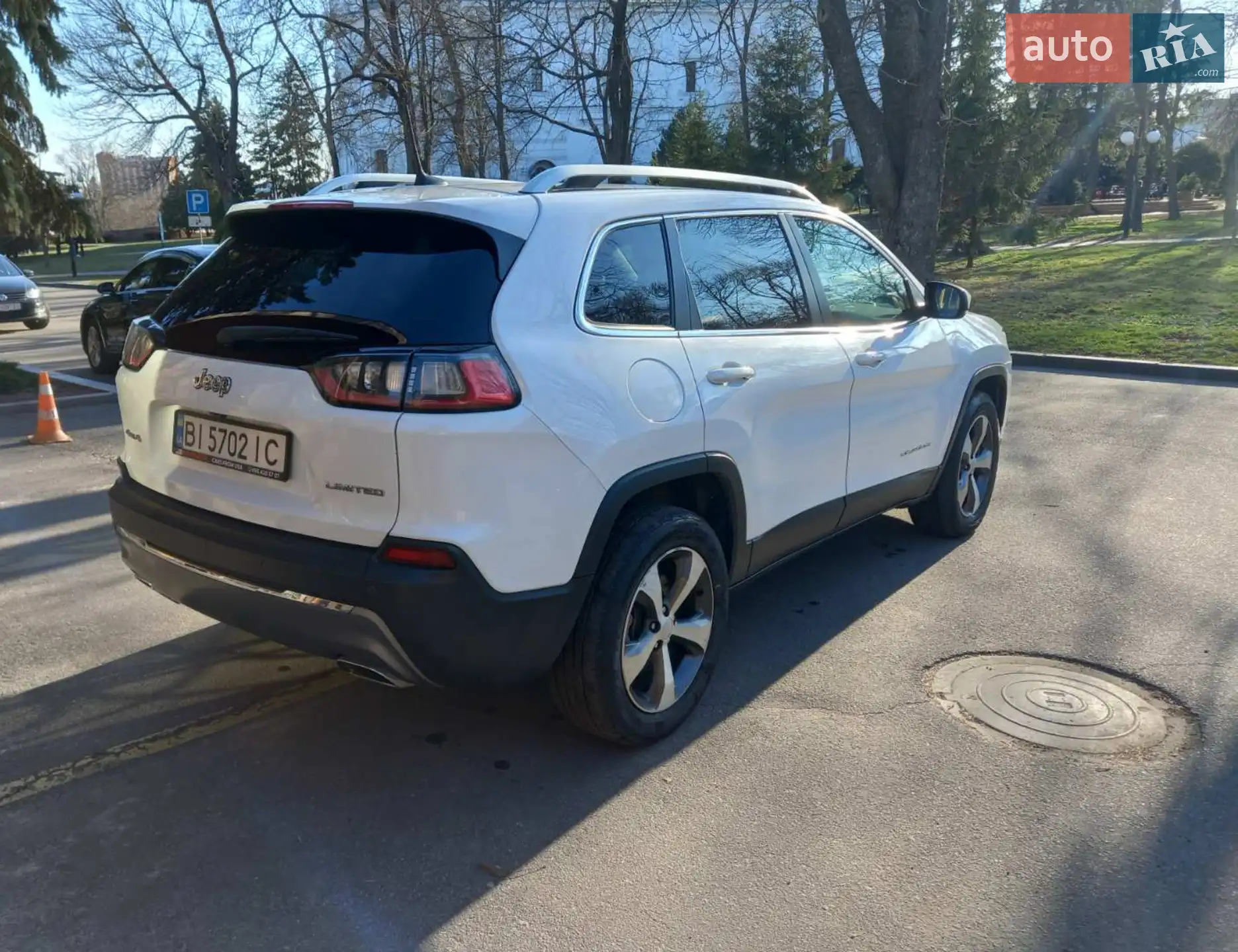 2020 Jeep Cherokee - мініатюра 10