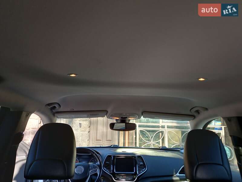 Позашляховик / Кросовер Jeep Cherokee 2020 в Полтаві