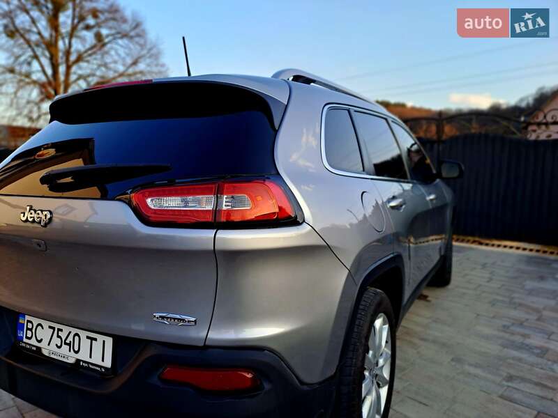 Позашляховик / Кросовер Jeep Cherokee 2016 в Жовкві фото 28 Позашляховик / Кросовер Jeep Cherokee 2016 в Жовкві