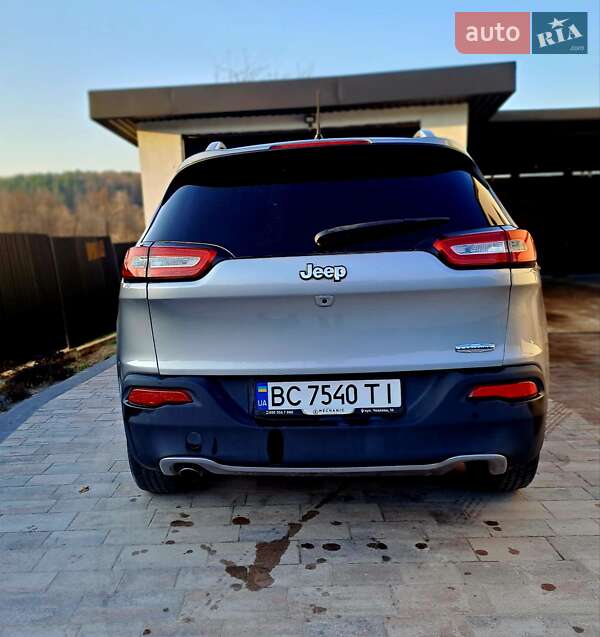 Позашляховик / Кросовер Jeep Cherokee 2016 в Жовкві фото 37 Позашляховик / Кросовер Jeep Cherokee 2016 в Жовкві