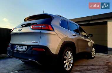 Внедорожник / Кроссовер Jeep Cherokee 2016 в 