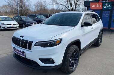 Внедорожник / Кроссовер Jeep Cherokee 2022 в 