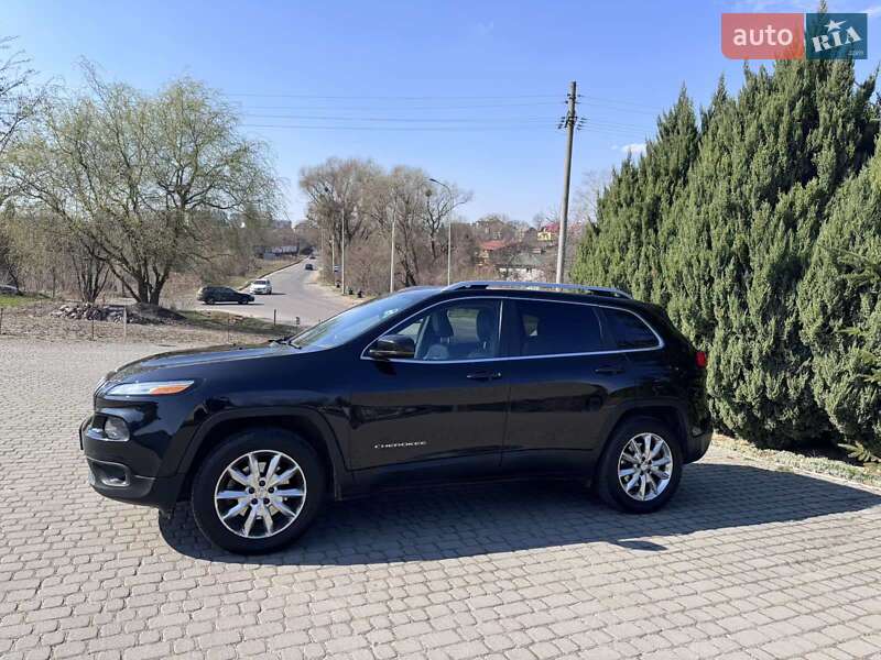 Внедорожник / Кроссовер Jeep Cherokee 2015 в Львове