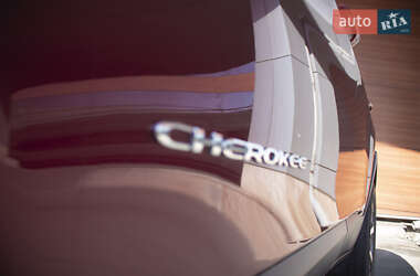 Внедорожник / Кроссовер Jeep Cherokee 2018 в 