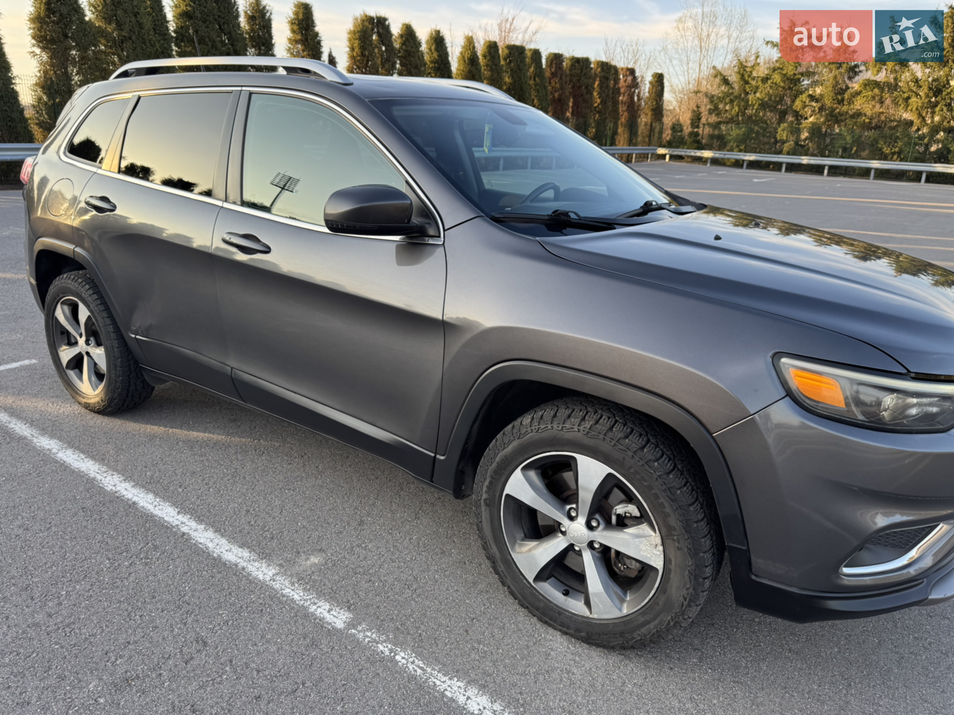 2018 Jeep Cherokee - мініатюра 17