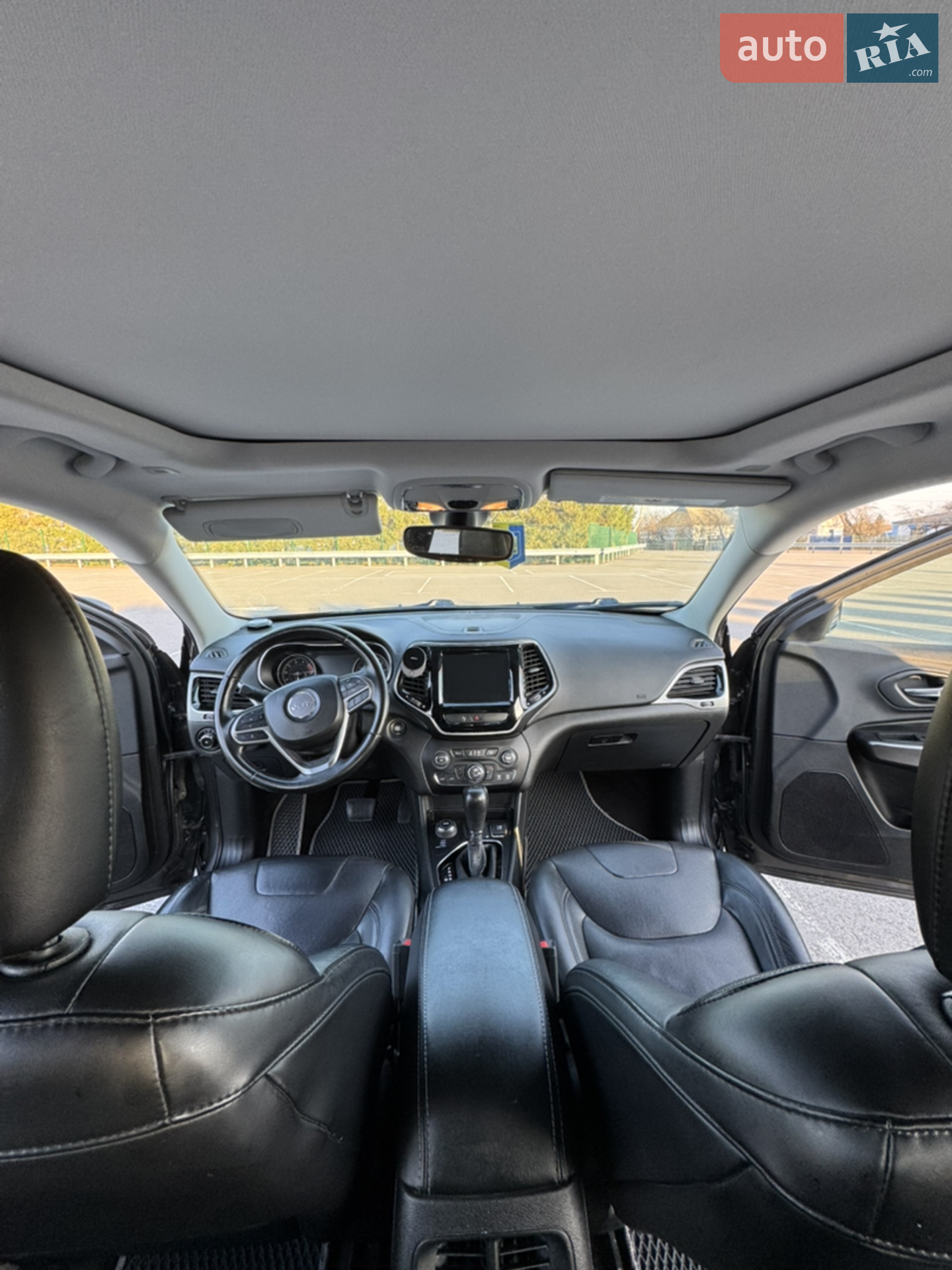 2018 Jeep Cherokee - мініатюра 28