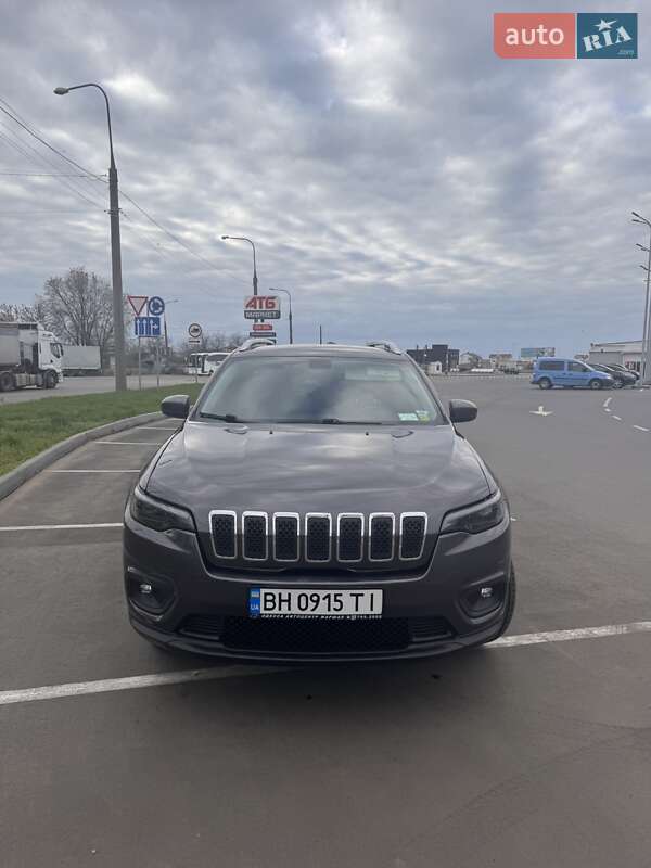 Внедорожник / Кроссовер Jeep Cherokee 2018 в Одессе