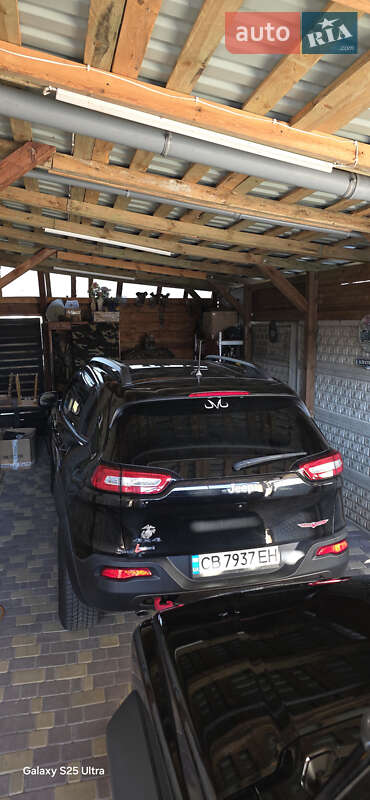 Позашляховик / Кросовер Jeep Cherokee 2016 в Чернігові
