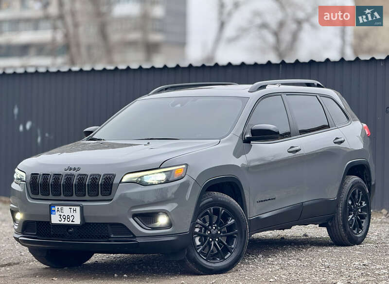 Внедорожник / Кроссовер Jeep Cherokee 2020 в 
