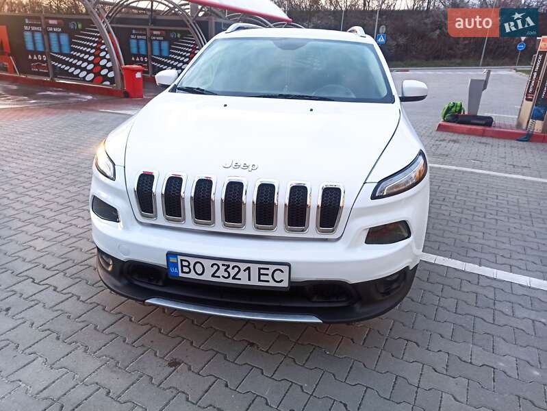 Внедорожник / Кроссовер Jeep Cherokee 2016 в Тернополе