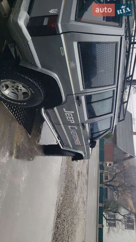 Позашляховик / Кросовер Jeep Cherokee 1992 в Рахові