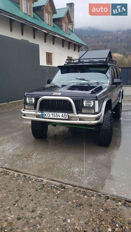 Позашляховик / Кросовер Jeep Cherokee 1992 в Рахові