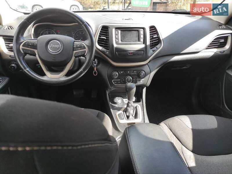 Позашляховик / Кросовер Jeep Cherokee 2014 в Києві