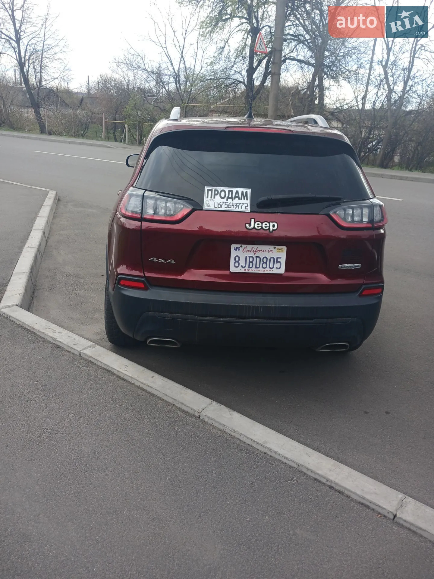2019 Jeep Cherokee - мініатюра 13