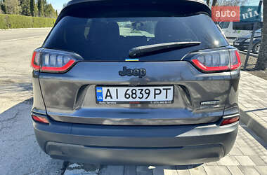 Внедорожник / Кроссовер Jeep Cherokee 2018 в 