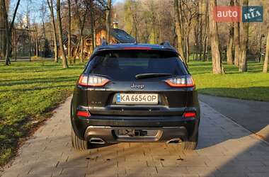 Внедорожник / Кроссовер Jeep Cherokee 2020 в 