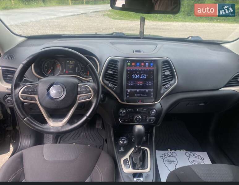 Внедорожник / Кроссовер Jeep Cherokee 2016 в Тернополе фото 8 Внедорожник / Кроссовер Jeep Cherokee 2016 в Тернополе