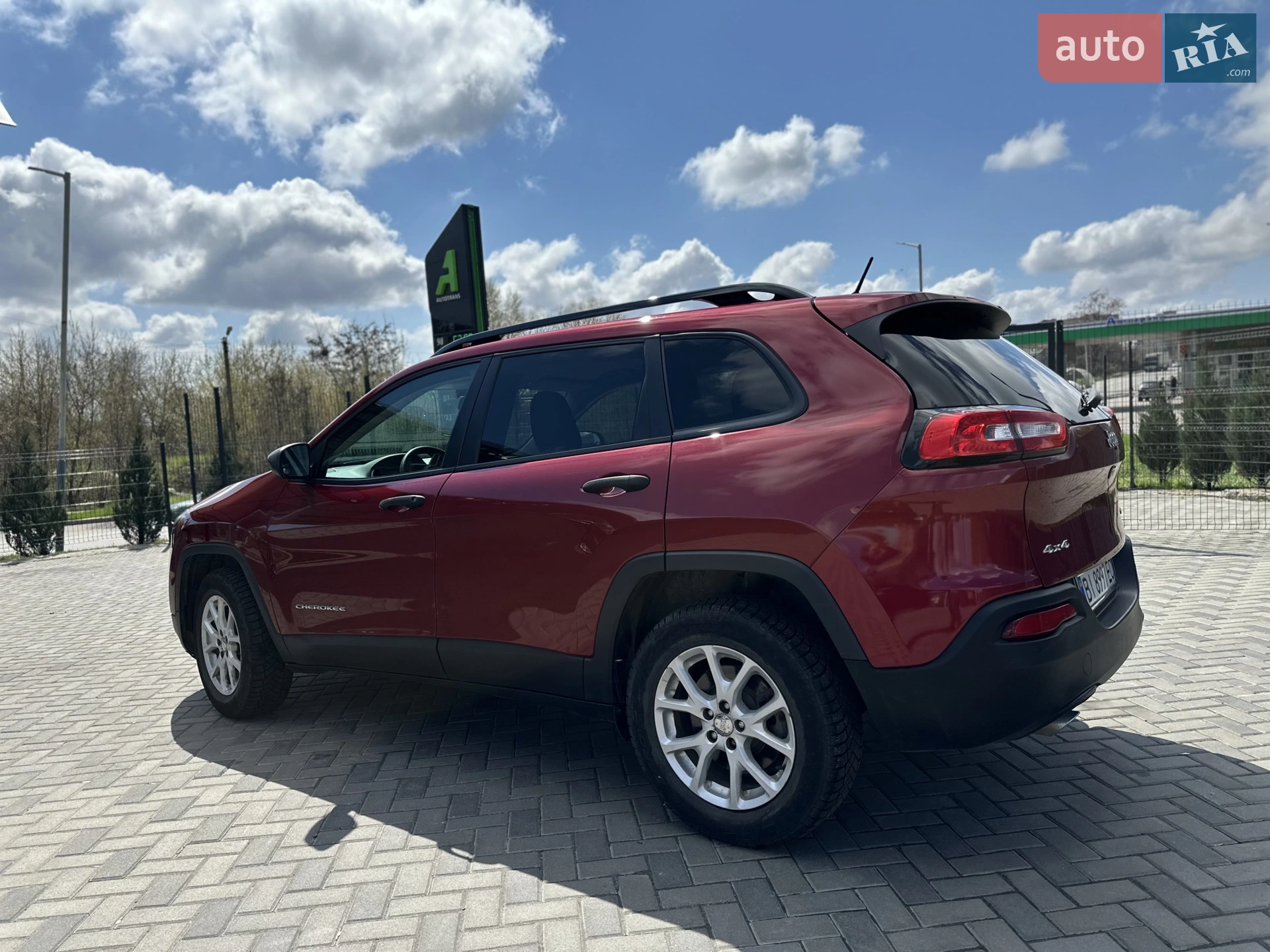 2016 Jeep Cherokee - мініатюра 5
