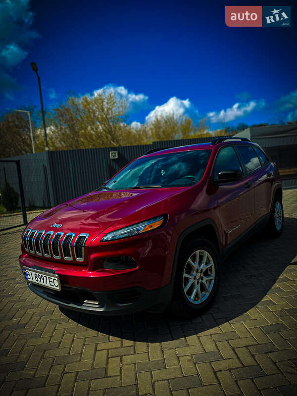 Внедорожник / Кроссовер Jeep Cherokee 2016 в Полтаве