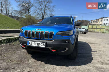 Внедорожник / Кроссовер Jeep Cherokee 2020 в 