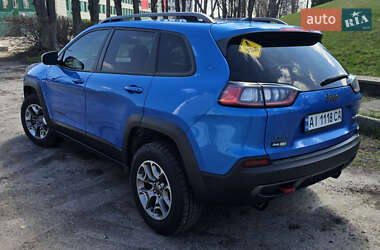 Внедорожник / Кроссовер Jeep Cherokee 2020 в 