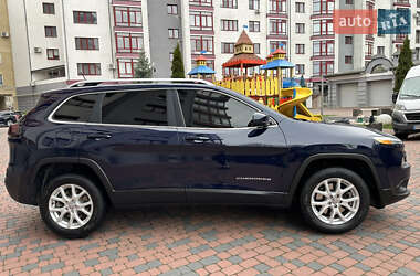 Внедорожник / Кроссовер Jeep Cherokee 2015 в 