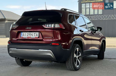Позашляховик / Кросовер Jeep Cherokee 2019 в 