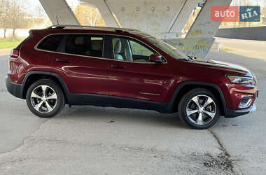 Позашляховик / Кросовер Jeep Cherokee 2019 в 
